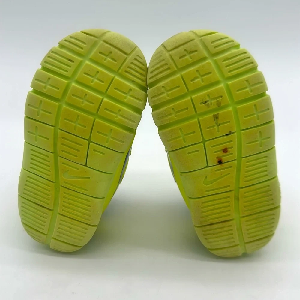 Nike Baby Toddler Medium Green Shoes 580561-700 Size 7 C Velcro Strap